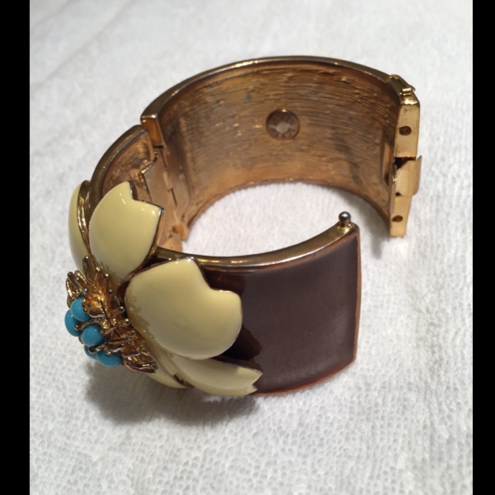 ‼️SOLD‼️JCrew Bracelets, Gold, Braid, Flower - Picture 3 of 6